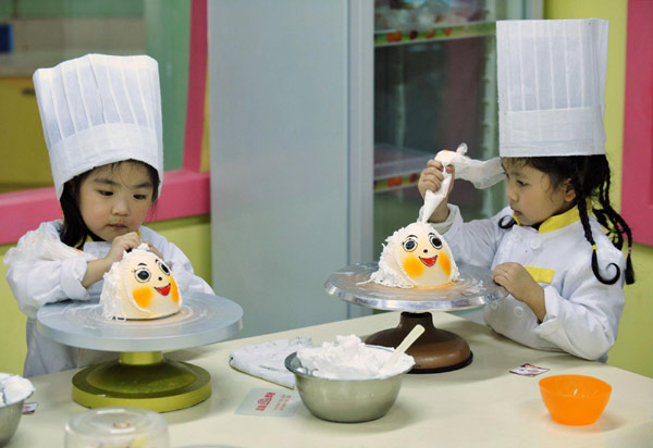 Children cooking class in NE. China