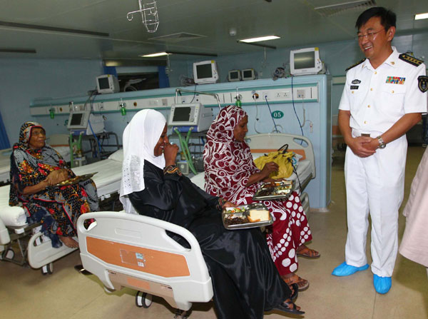 Kenyans get free medical care on Chinese ship