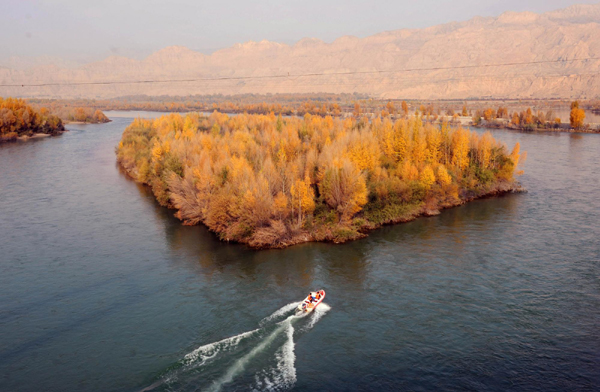 Autumn scenes from upper reaches of Yellow River