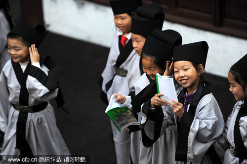 China's youth embrace Sinology