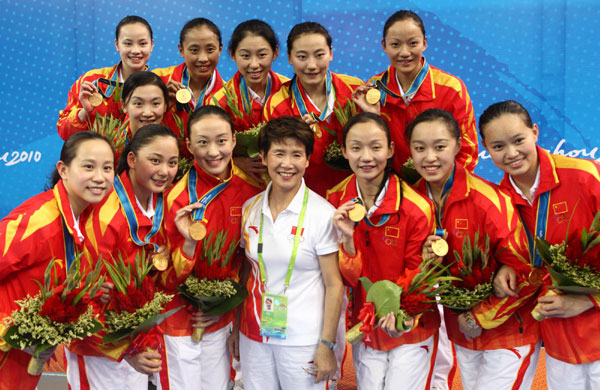 Water ballerinas get their act synchronized