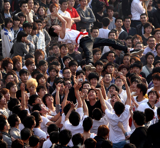 Village holds good harvest parade