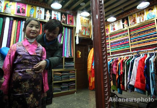 Tibetans prepare to celebrate New Year