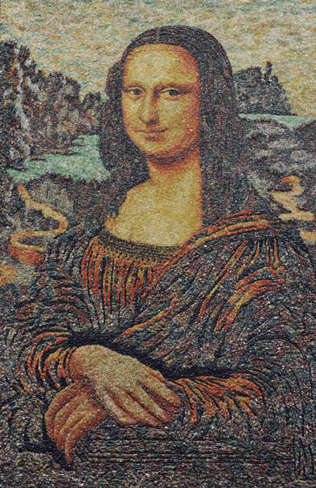 Mona Lisa replica of gems in NE China