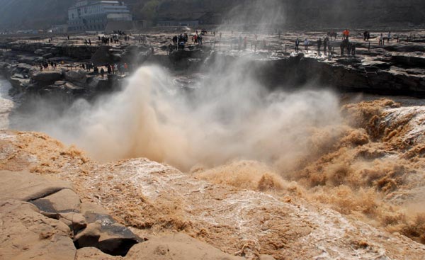 Splendid view of Hukou Waterfall on Yellow River