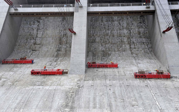 Three Gorges Dam getting cleaner, safer