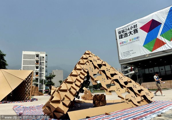 'Green living' paper buildings at Fujian college