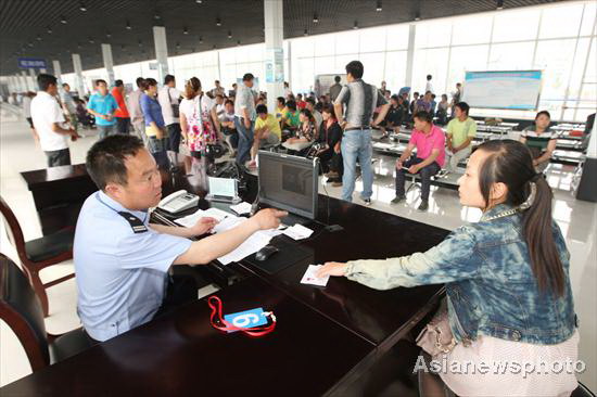 More women get behind the wheel in China