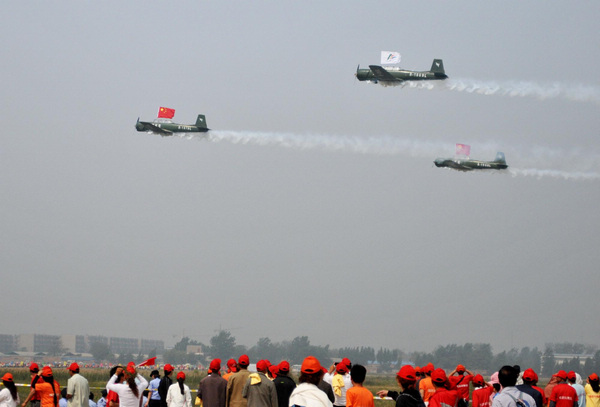 Death defying mid-air antics at C China festival