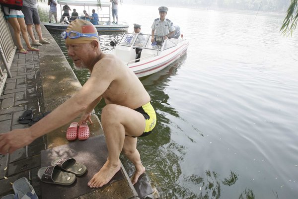 Boat patrols to stop lake swimmers