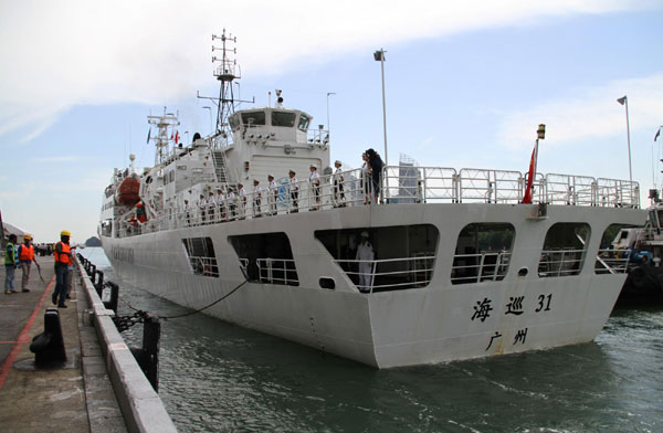 China's patrol ship docks in Singapore