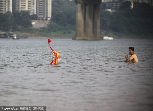 Heat waves hit south China