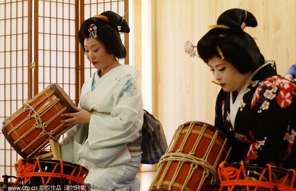 Geisha shows promote tourism in central Japan