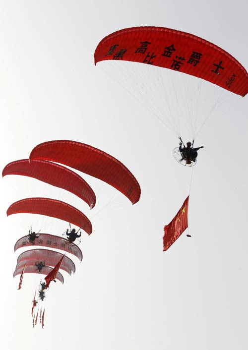 Gliding festival in northwest province