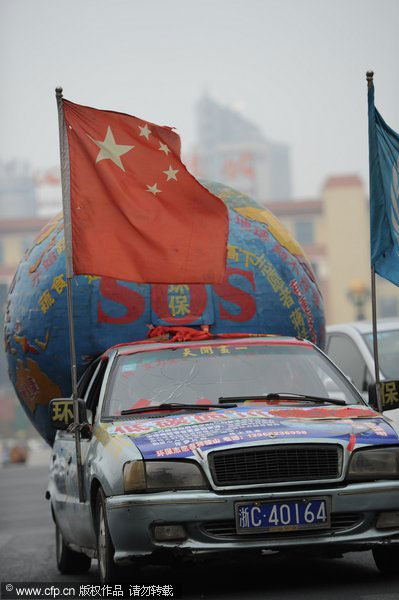 Environmentalist tours China with 'earth car'