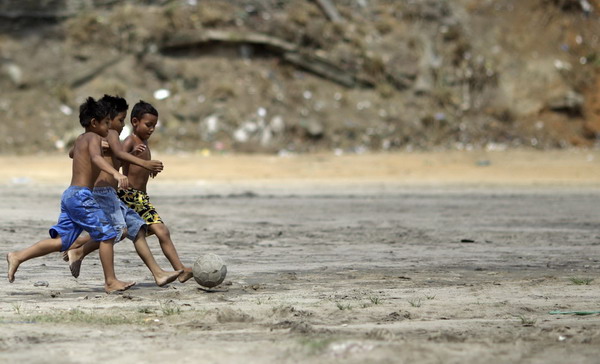 'Biggest' amateur soccer games kicks off in Brazil