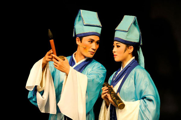 DPRK opera troupe stages 'Butterfly Lovers'