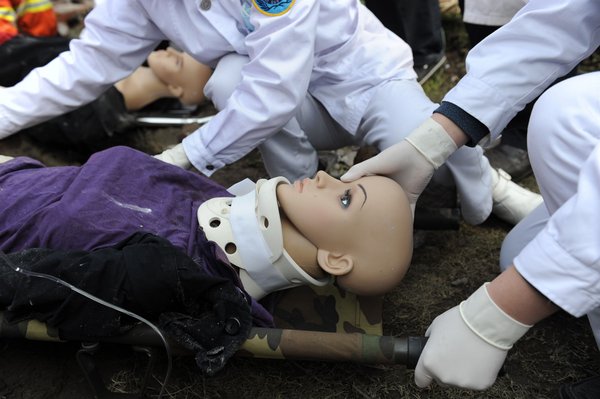 13,000 take part in quake drill