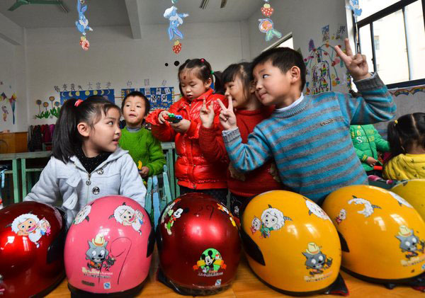 Safety helmets protect preschoolers