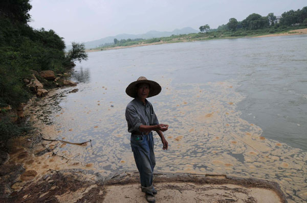 Copper mines offer paltry sum for polluting river