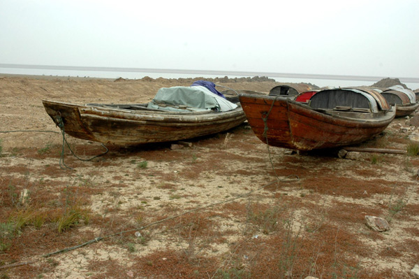 China's largest freshwater lake parched