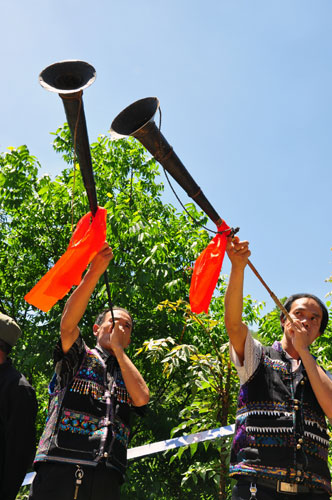 Ancient tea tree worshiped in SW China