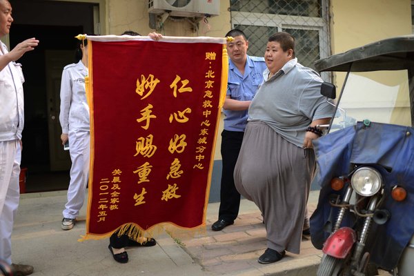 250 kg man, 33, saved from heart failure