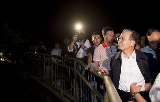 Wen in Yunnan to direct quake rescue work