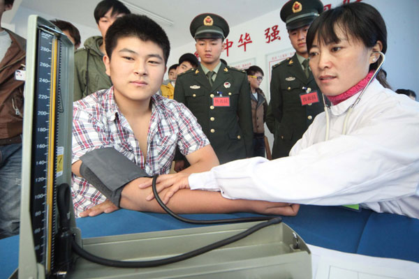 China kicks off winter conscription