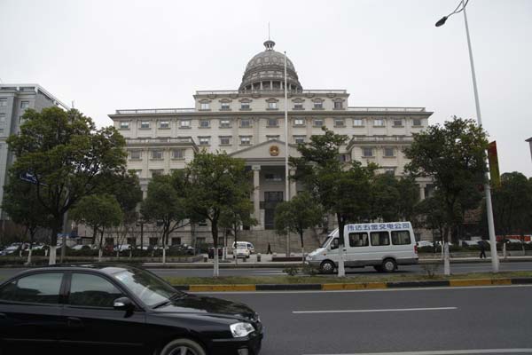 White House-like buildings in E China city