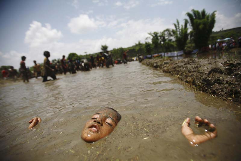 Reuters images of the year 2012 - Festival