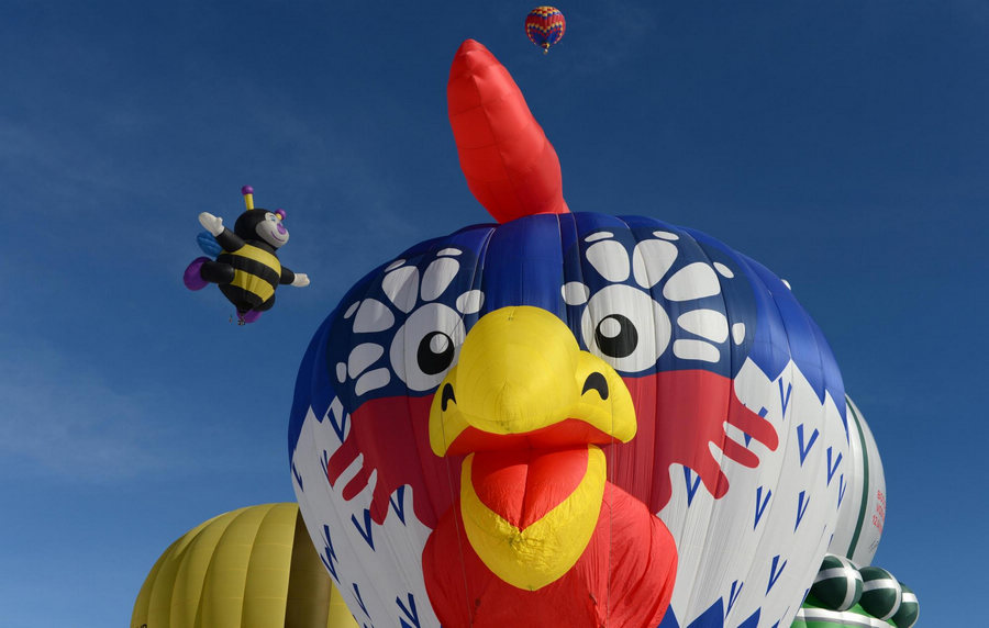 Int'l Balloon Festival kicks off in Switzerland