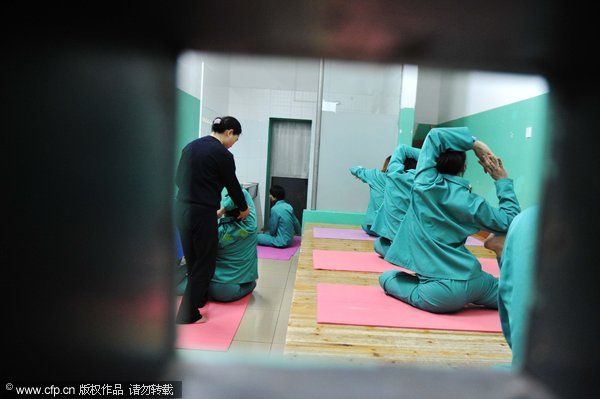 Prisoners meditate over time