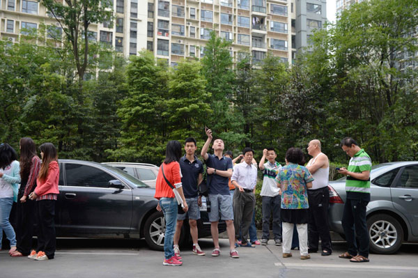 In Photos: 7.0-magnitude quake hits Sichuan