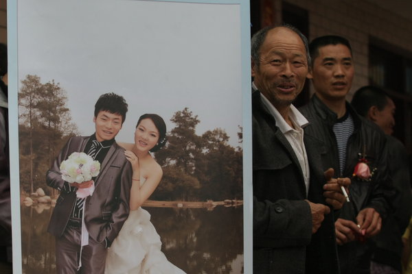 Wedding continues amid the rubble