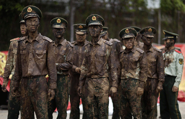 Mud festival in SW China