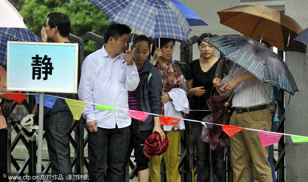 Heavy rain hits China