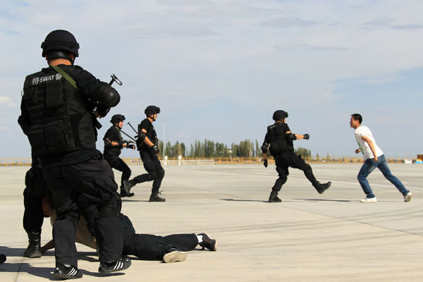 Emergency rescue drill held in NW China