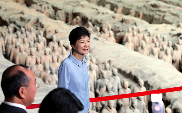 ROK president visits Terracotta Warriors