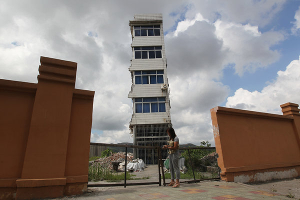 Building stands alone in East China