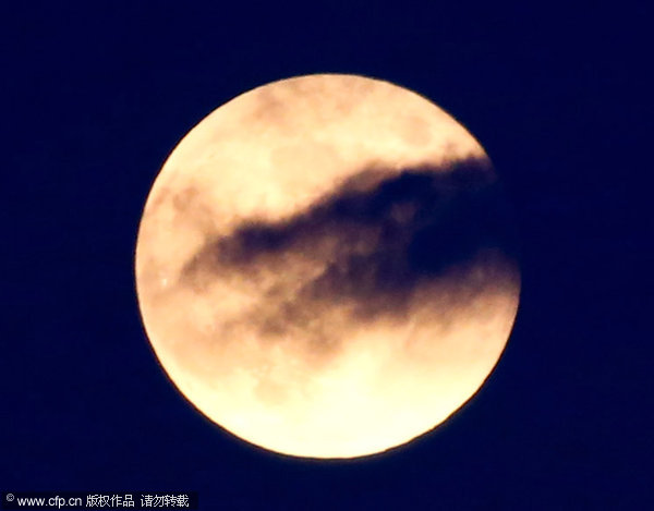 Full moon across China