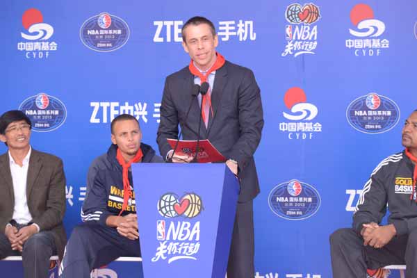 Warriors visit little fans in Beijing