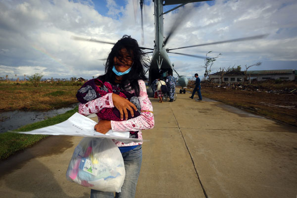 Peace Ark treats over 1,000 in Philippines