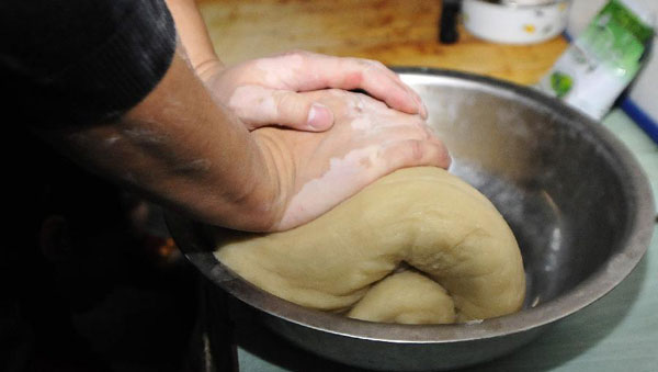 Dough modelling craftsman in NE China