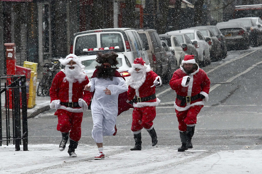 New York braces for Santa Con pub crawl