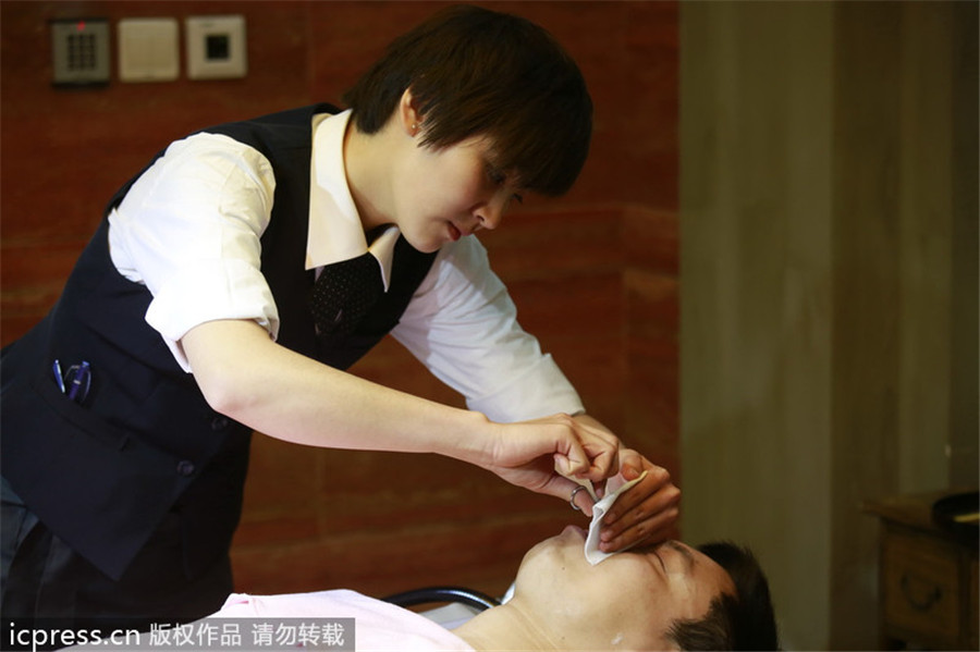 Shanghai provides body cleansing service for deceased