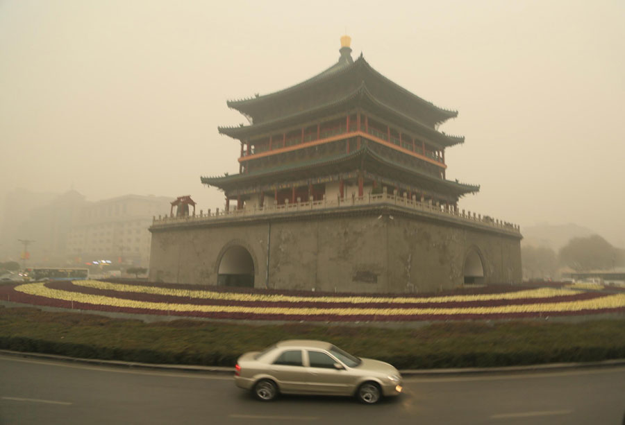 Chinese cities wrapped in smog