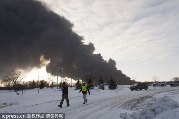 Derailing causes train blast in N Dakota, US