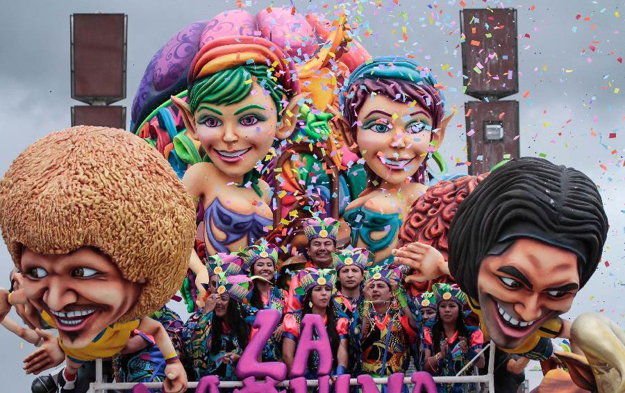 Grand parade ends carnival in Colombia