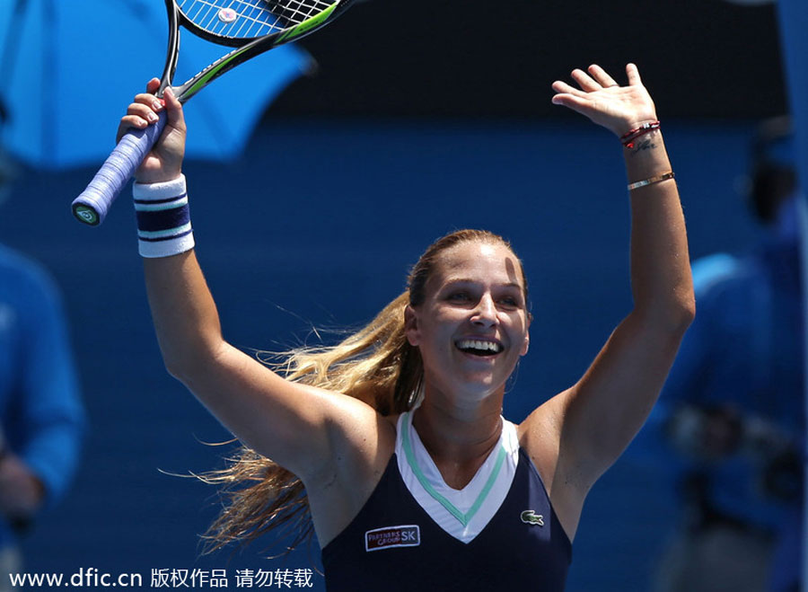 Sharapova dumped out of Australian Open by Cibulkova